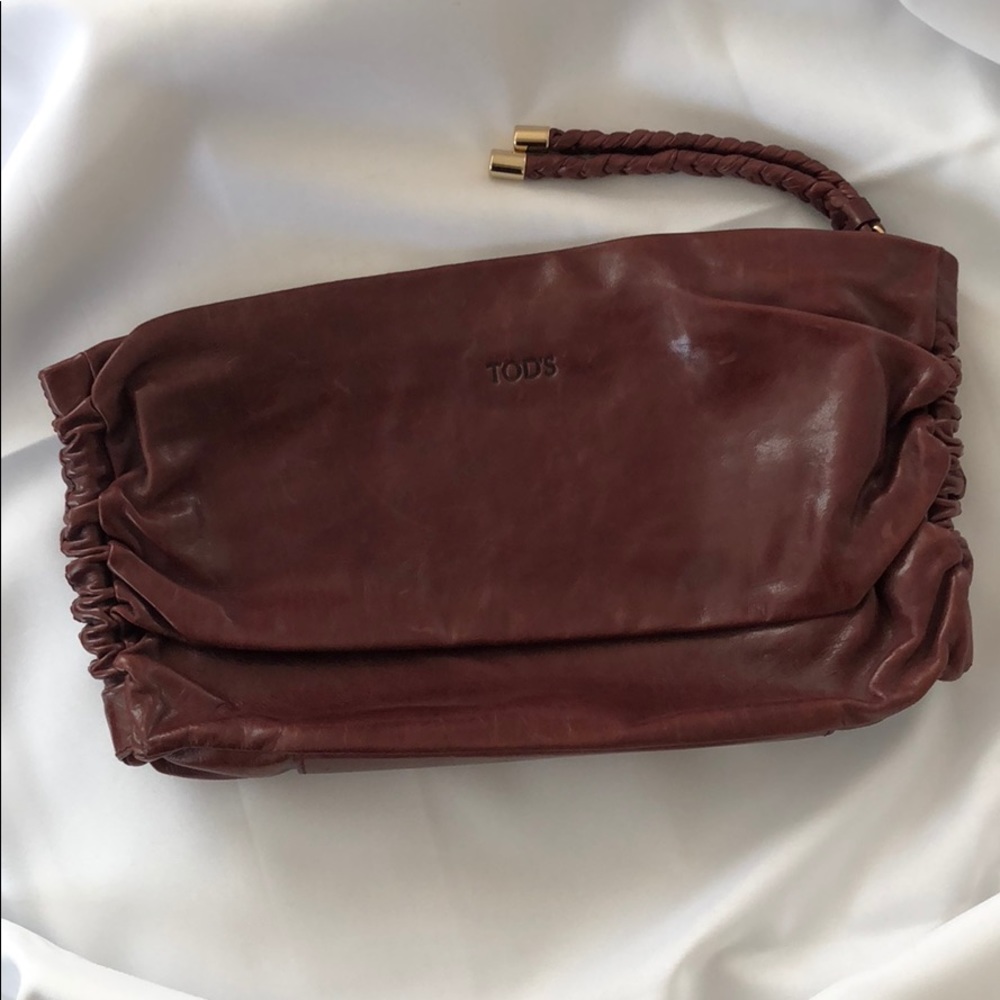Tod’s clutch in leather